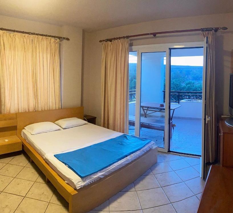 Auberge de jeunesse Saint George à Karteros Extérieur photo